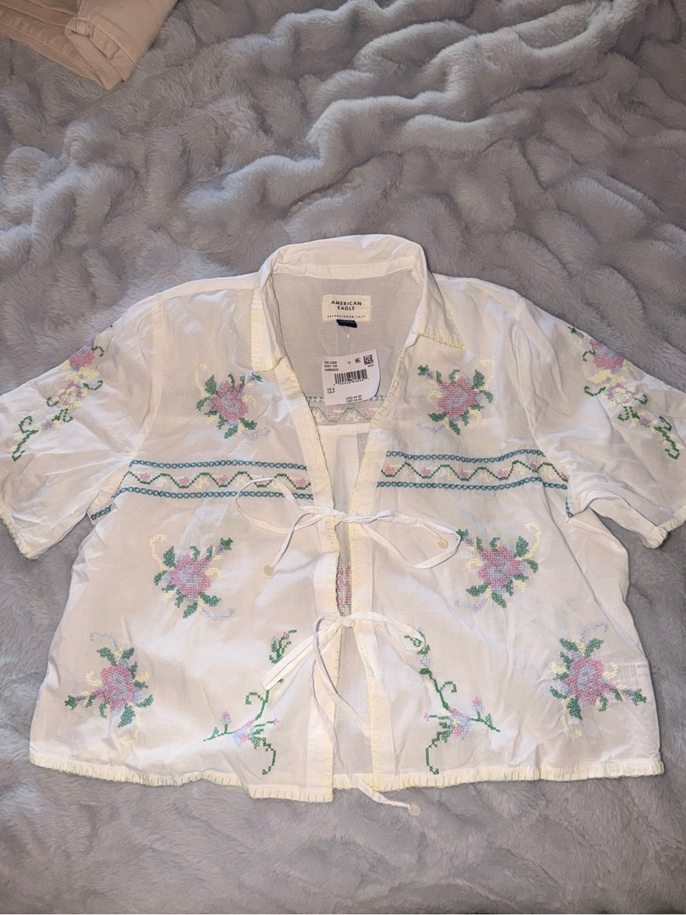 White Embroidered tie front blouse NWT